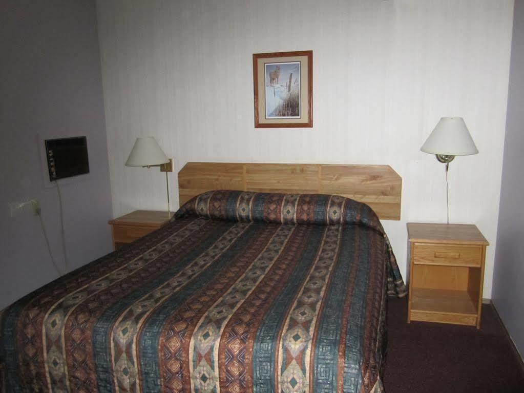 Canada'S Best Value Desert Inn & Suites Cache Creek Exterior foto