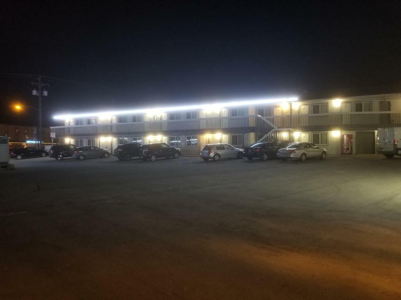 Canada'S Best Value Desert Inn & Suites Cache Creek Exterior foto